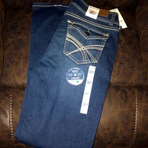Ladies Wallflower jeans new w/tags